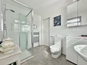 Photo 18- click for photo gallery